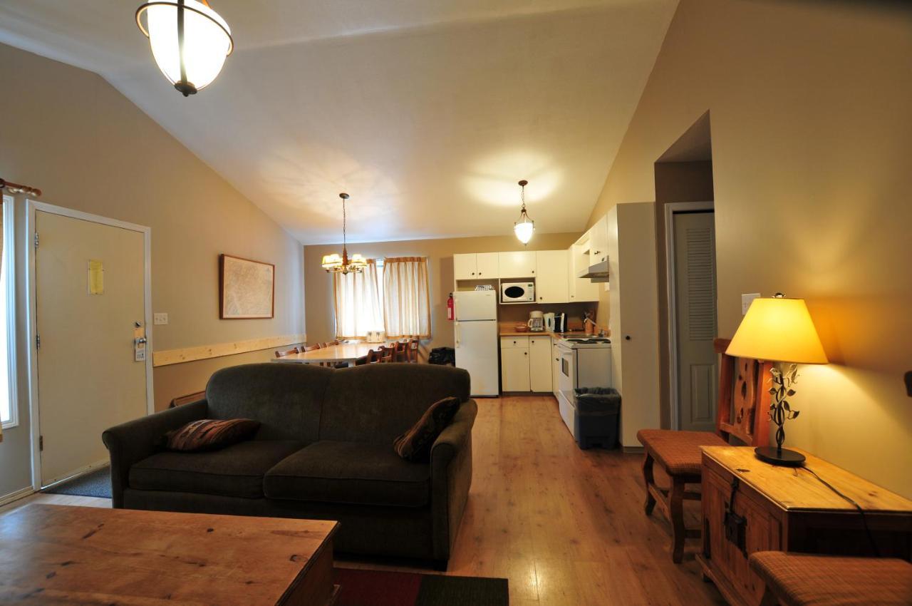 Manning Park Resort Экстерьер фото