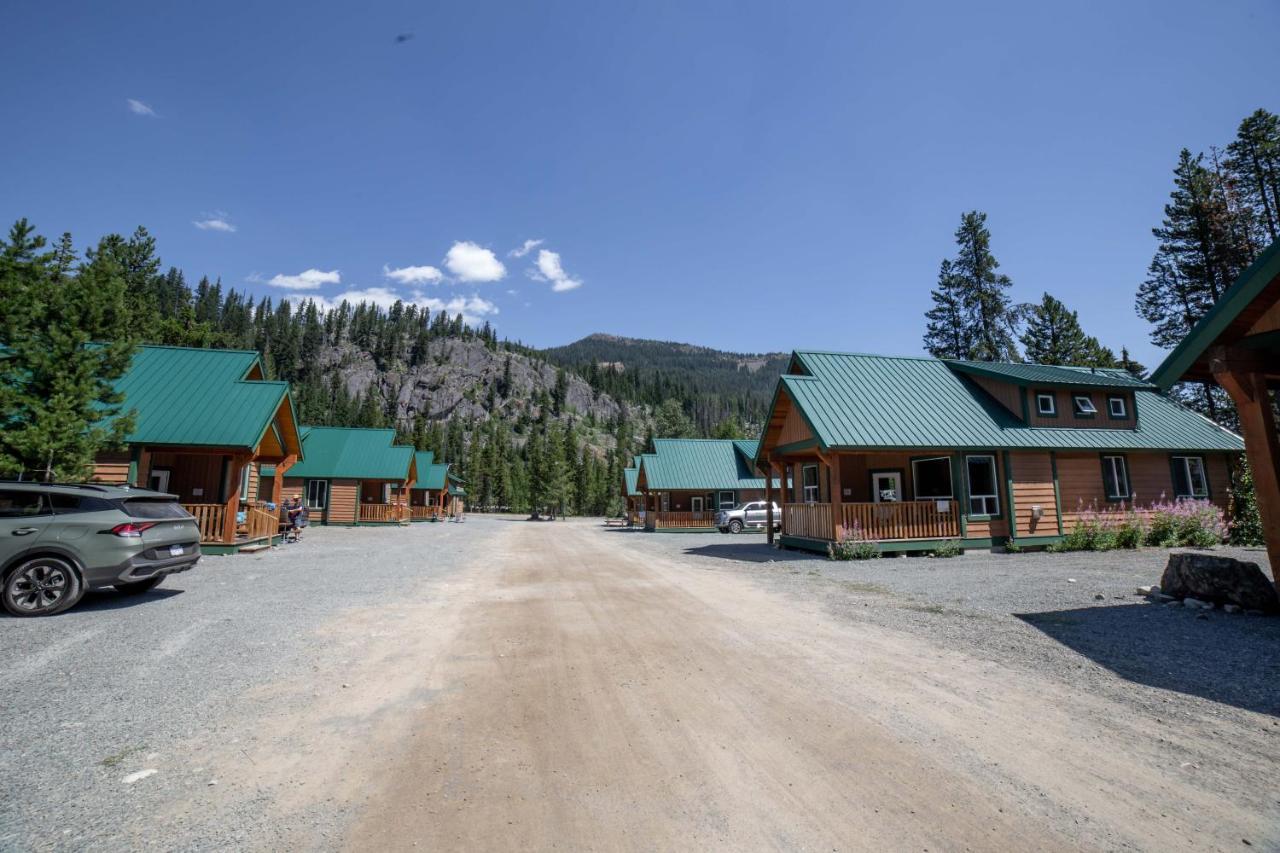 Manning Park Resort Экстерьер фото