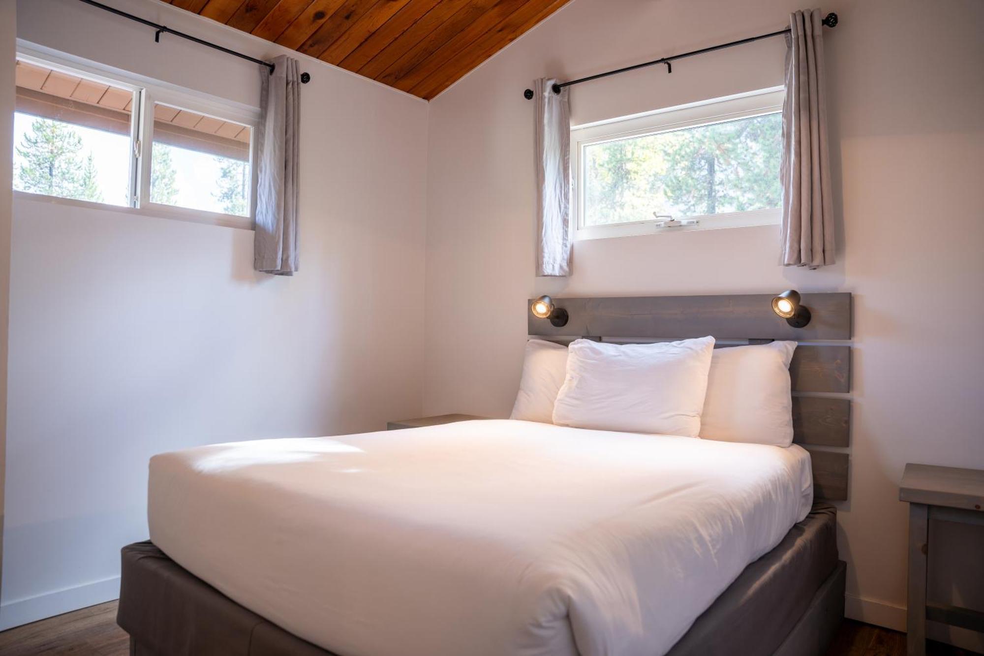 Manning Park Resort Экстерьер фото